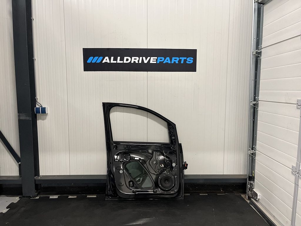 Volkswagen Caddy IV Voorportier links zwart LC9X 2K5831055