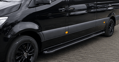 Mercedes Sprinter W907 Treeplanken Sidesteps Mat zwart