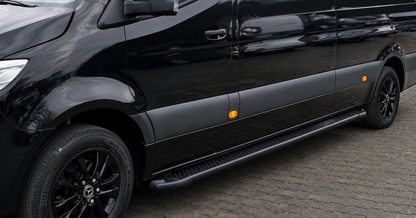 Mercedes Sprinter W907 Treeplanken Sidesteps Mat zwart