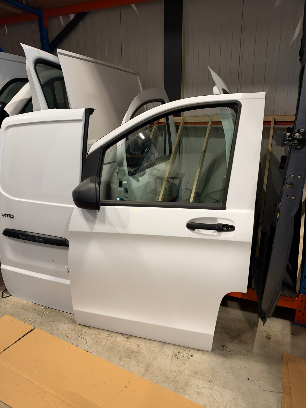 Mercedes Benz Vito linker voor portier w447 wit
