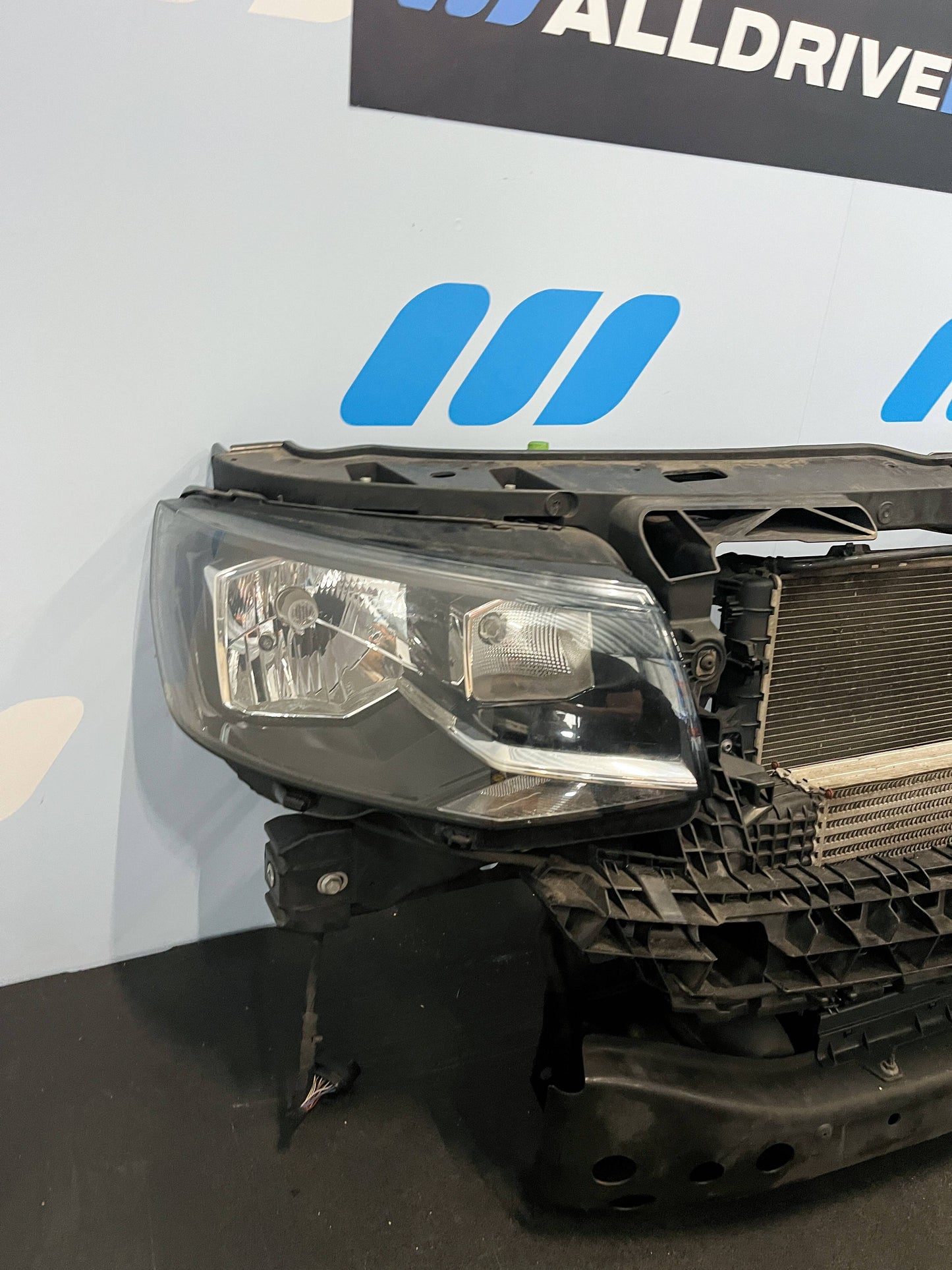 VW T6 komplett Frontpaket Weiß Motorhaube Stoßstange Scheinwerfer
