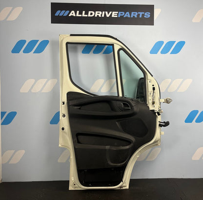Voorportier links Iveco Daily IV wit IC194 35801489558