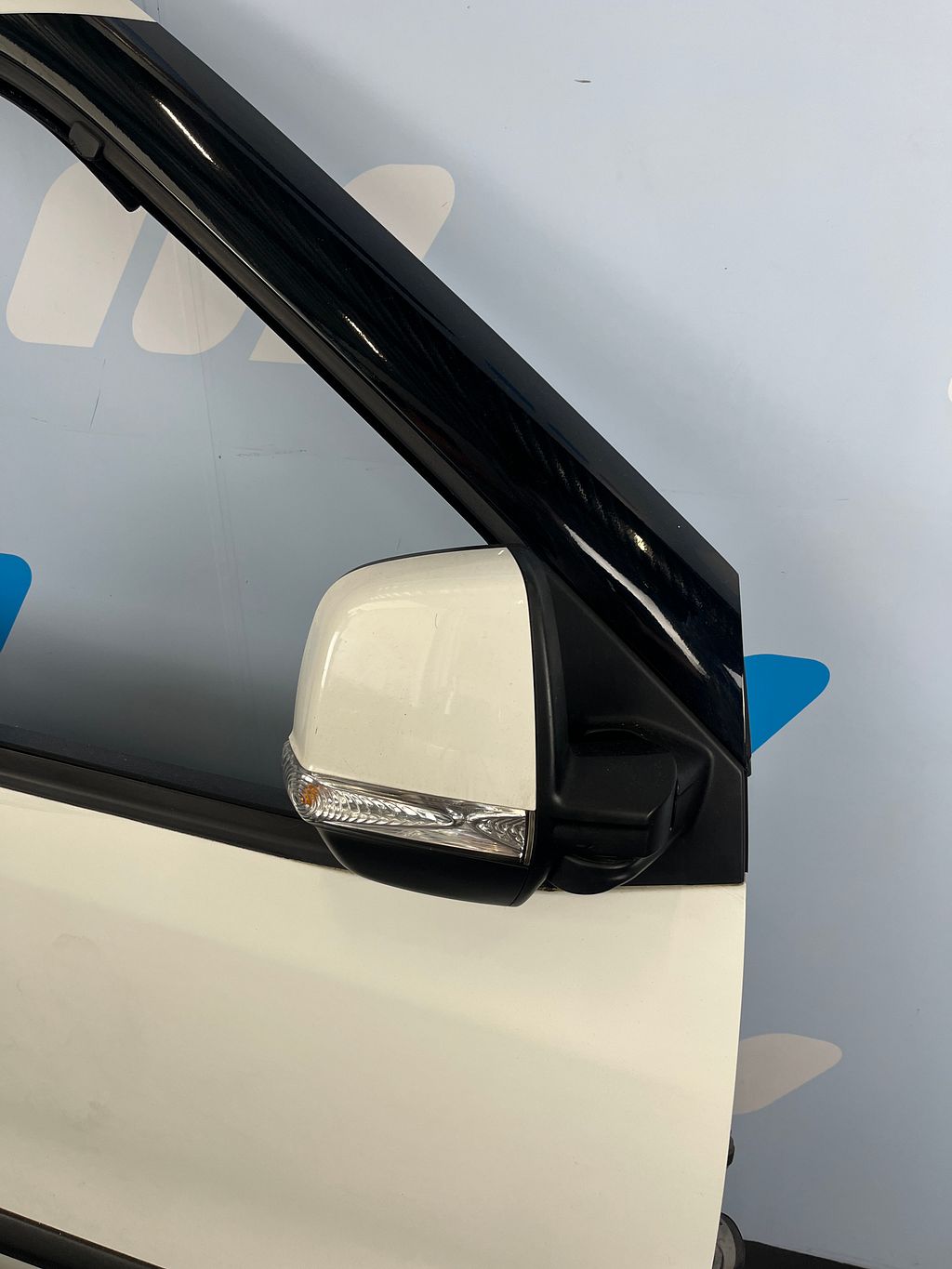 Voorportier rechts Fiat Doblo wit met spiegel 52122944