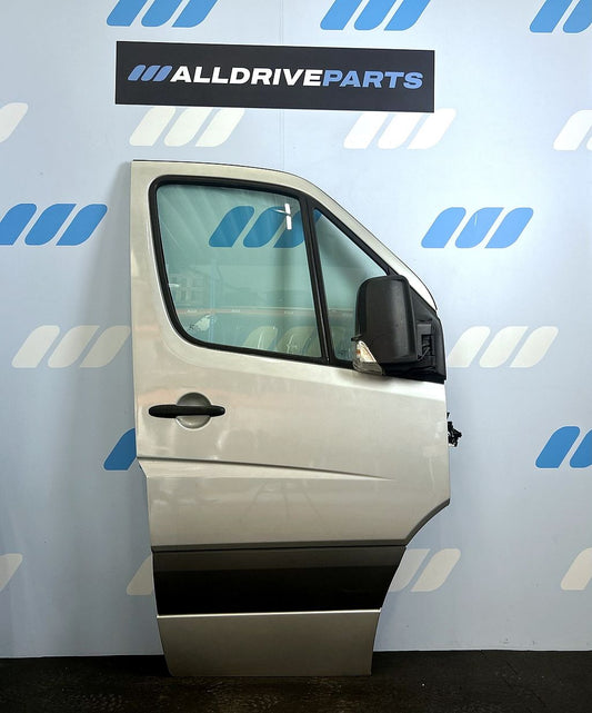 Mercedes Sprinter voorportier rechts zilvergrijs A9067200105