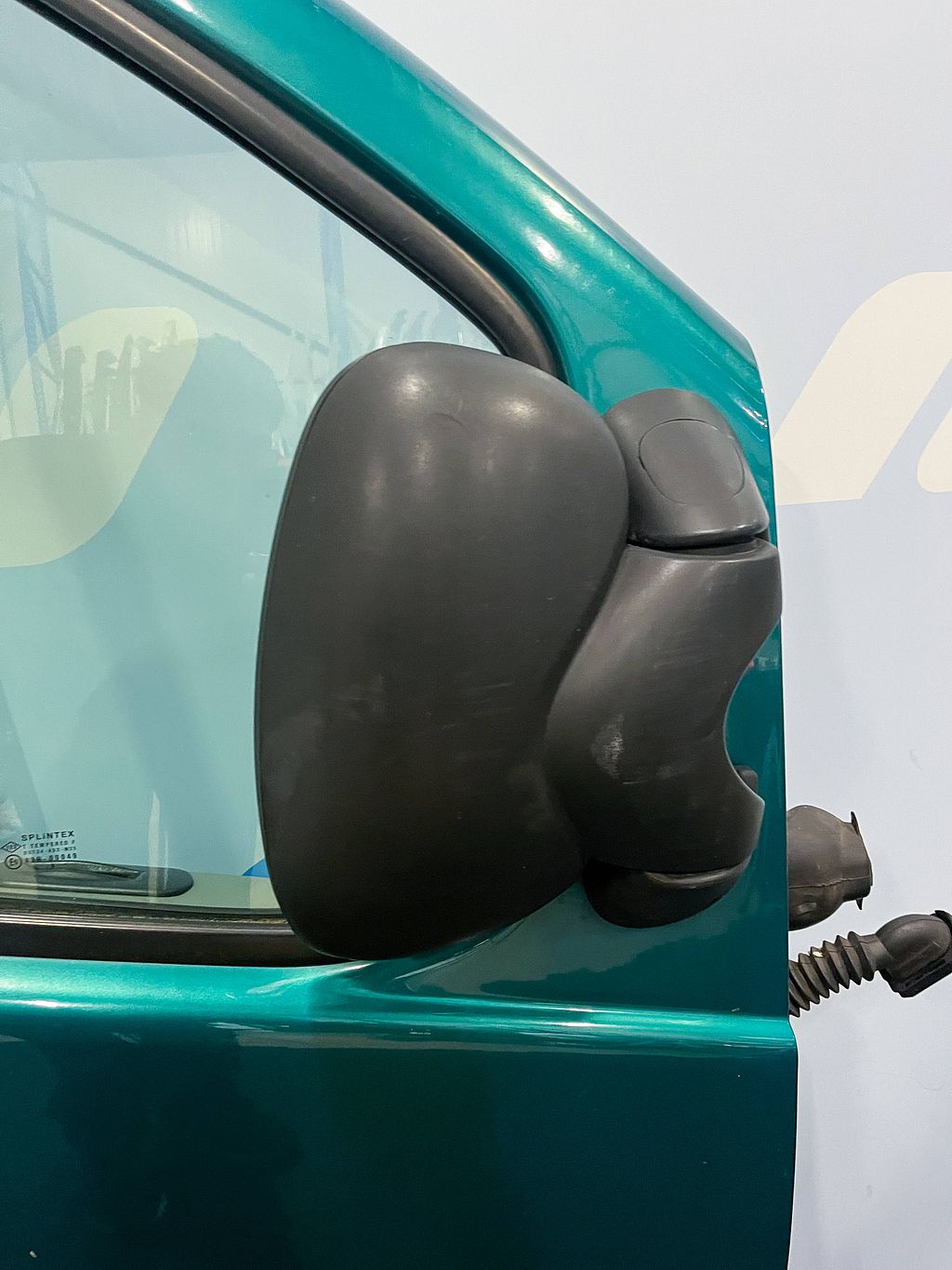 Opel Vivaro Renault Trafic Voorportier rechts groen 93194148