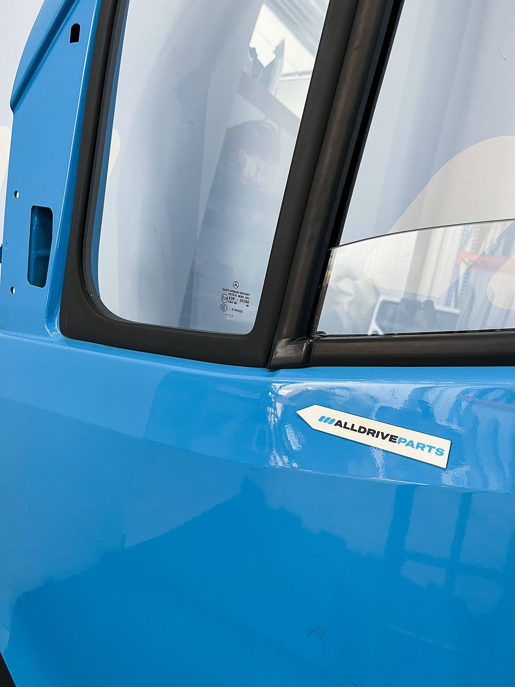 Mercedes Sprinter W907 portier deur links blauw A9107202400