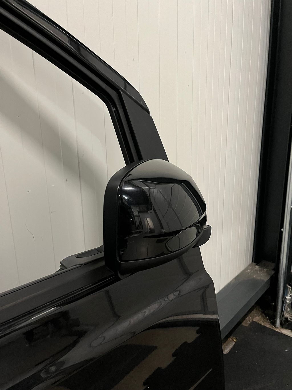 Mercedes Benz Vito W639 voorportier rechts zwart A6397201105