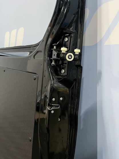 Mercedes Sprinter W907 Schuifdeur rechts zwart A9107308100