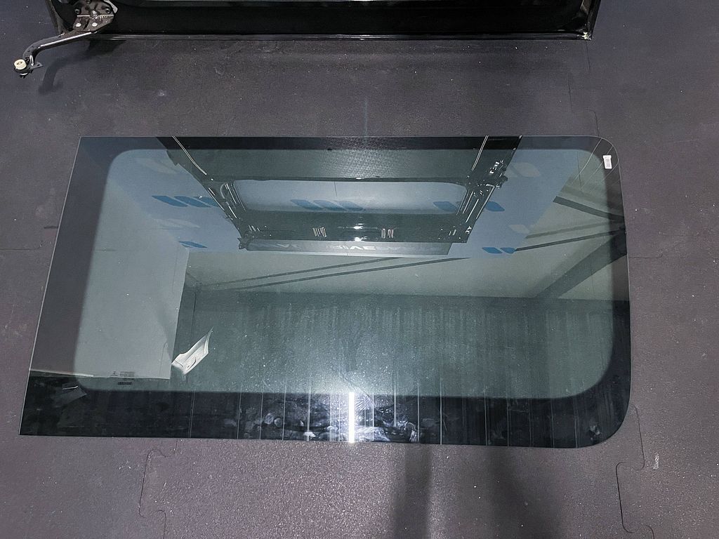 Mercedes Sprinter W907 Schuifdeur rechts zwart A9107308100