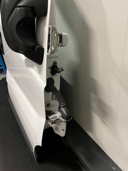 Opel Vivaro Renault Trafic Voorportier  echts wit 93194148