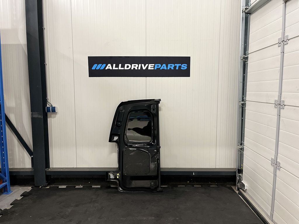 Peugeot Partner achterdeur rechts zwart met ruit 8703E4