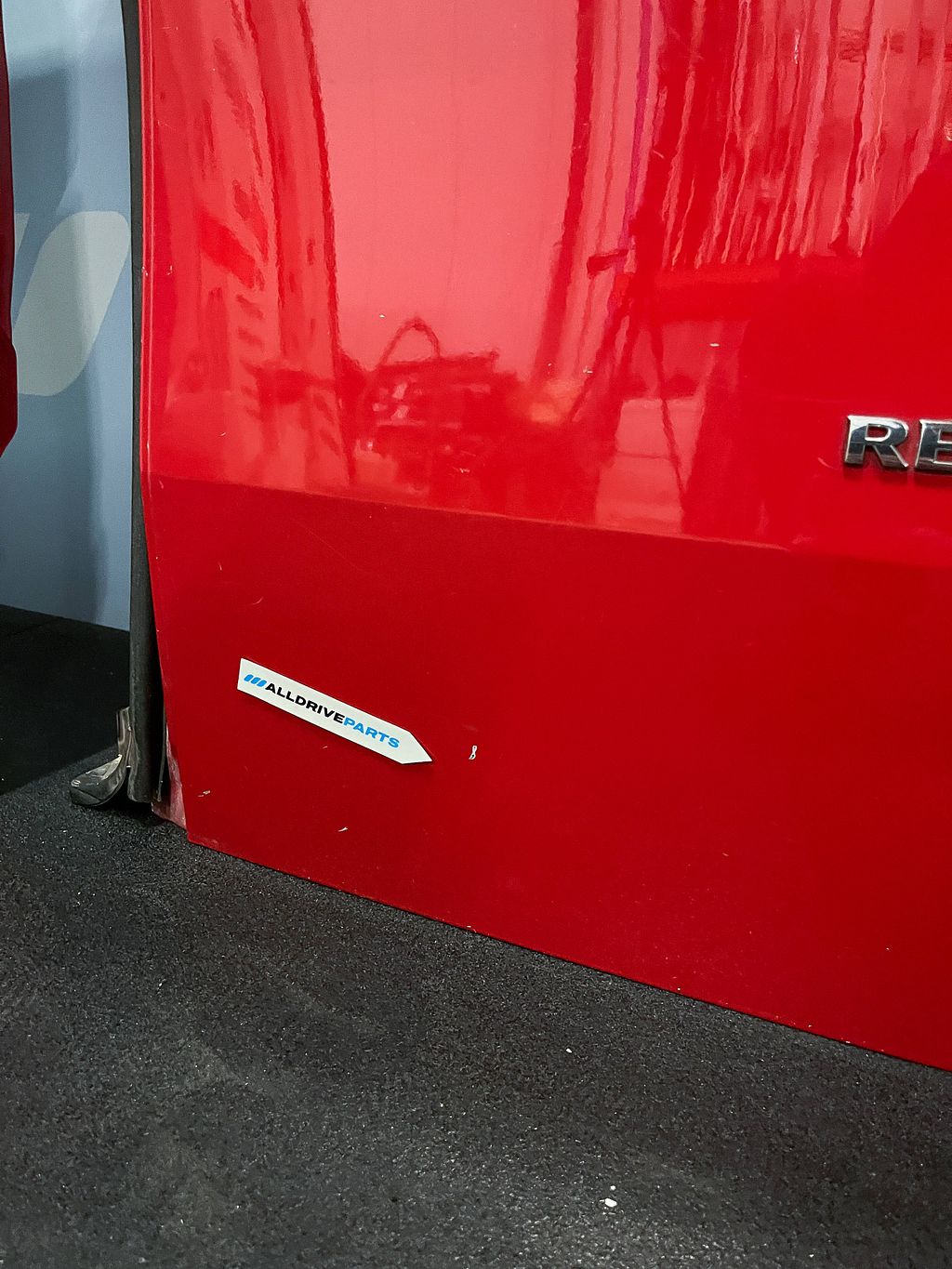 Renault Kangoo Achterdeur rechts met ruit rood 7751478139