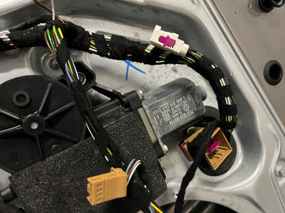 VW T6 Multivan Voorportier links LH1X Mojawe Beige