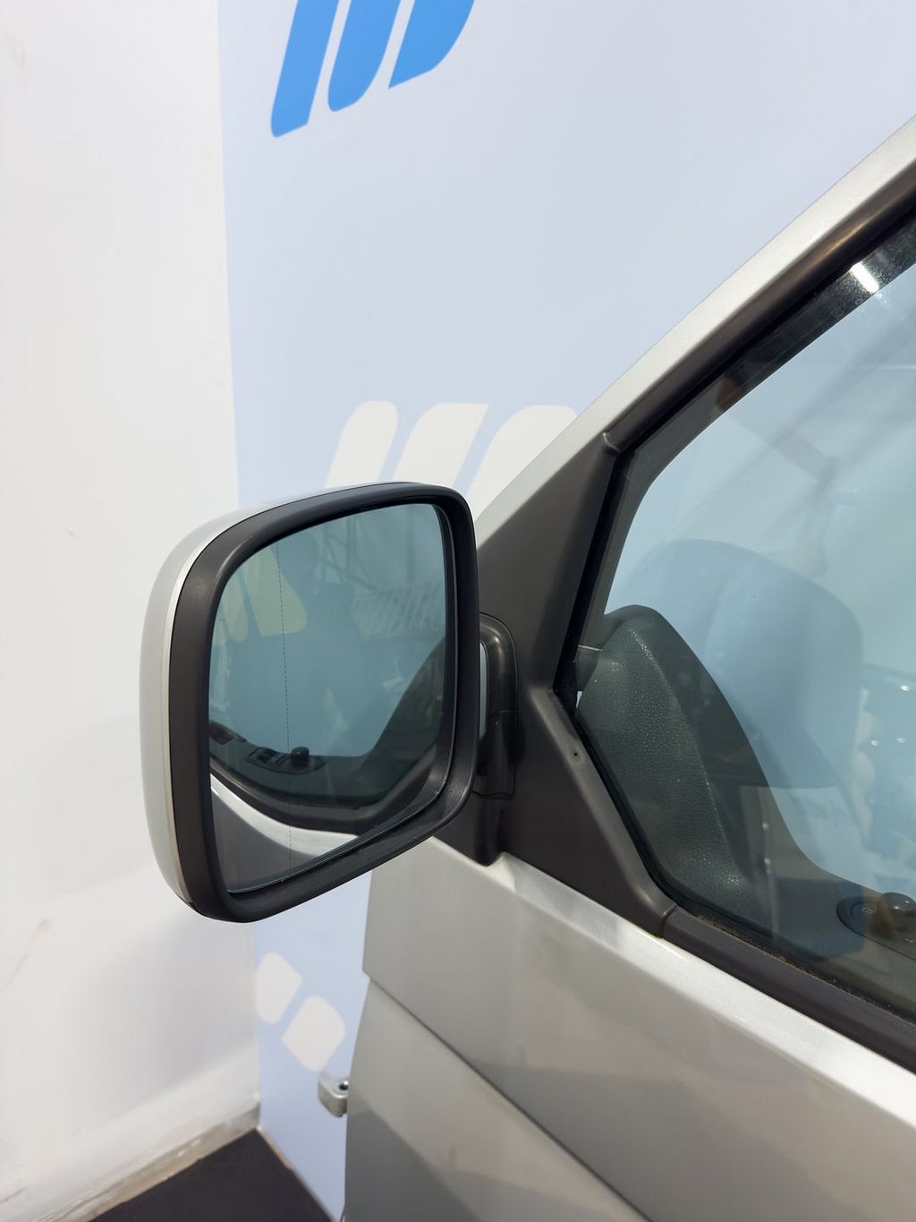 VW Transporter T5 Voorportier links LA7W grijs 7E0831055G