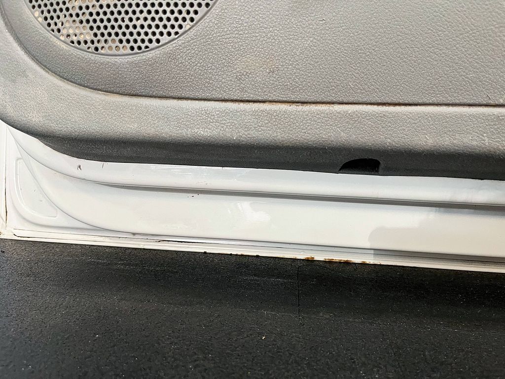 VW Volkswagen Caddy Voorportier rechts R902 wit 2K0831056B